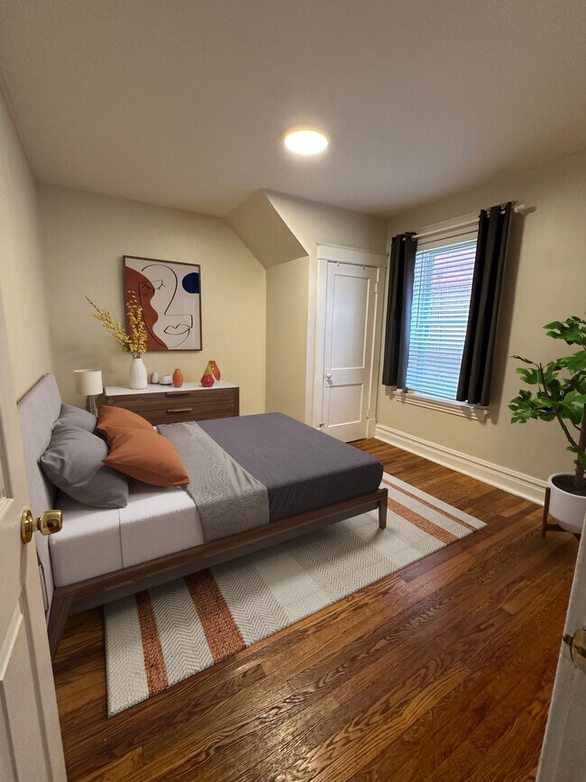 Bedroom #1 - 5331 Devonshire Ave