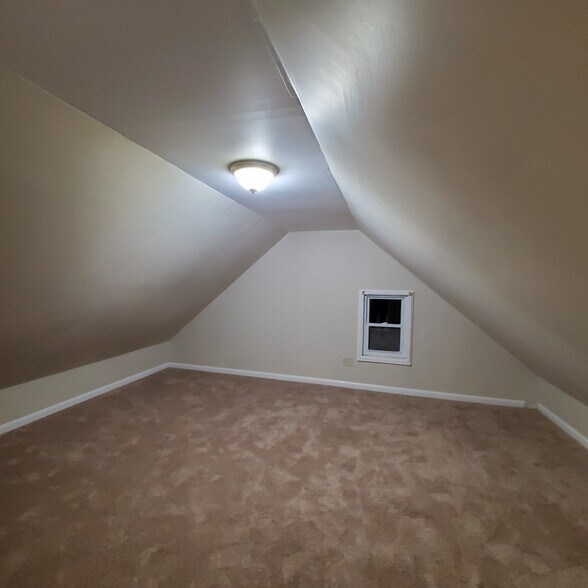 Building Photo - 3185 W 32nd St