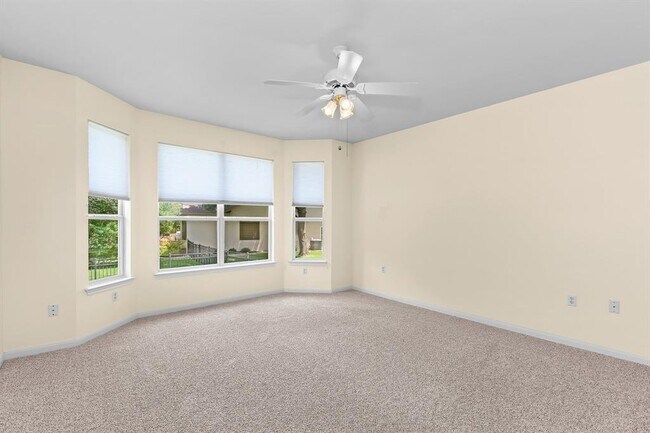 Building Photo - 297 Whispering Wind Dr