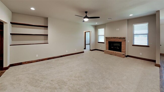 Building Photo - 10525 NW 41st St