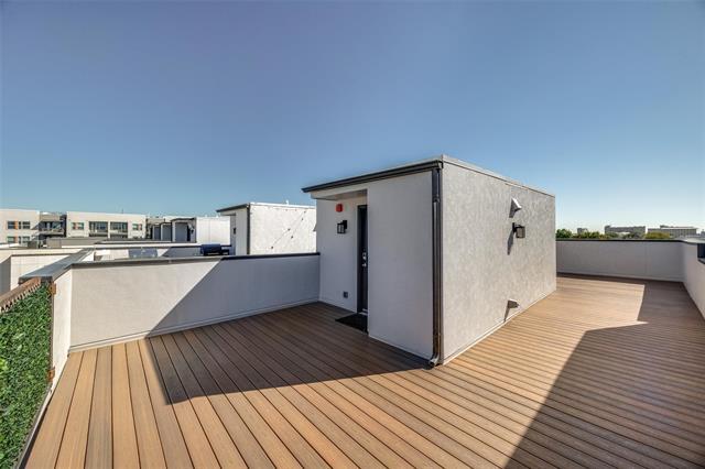 Building Photo - 3816 Roseland Ave