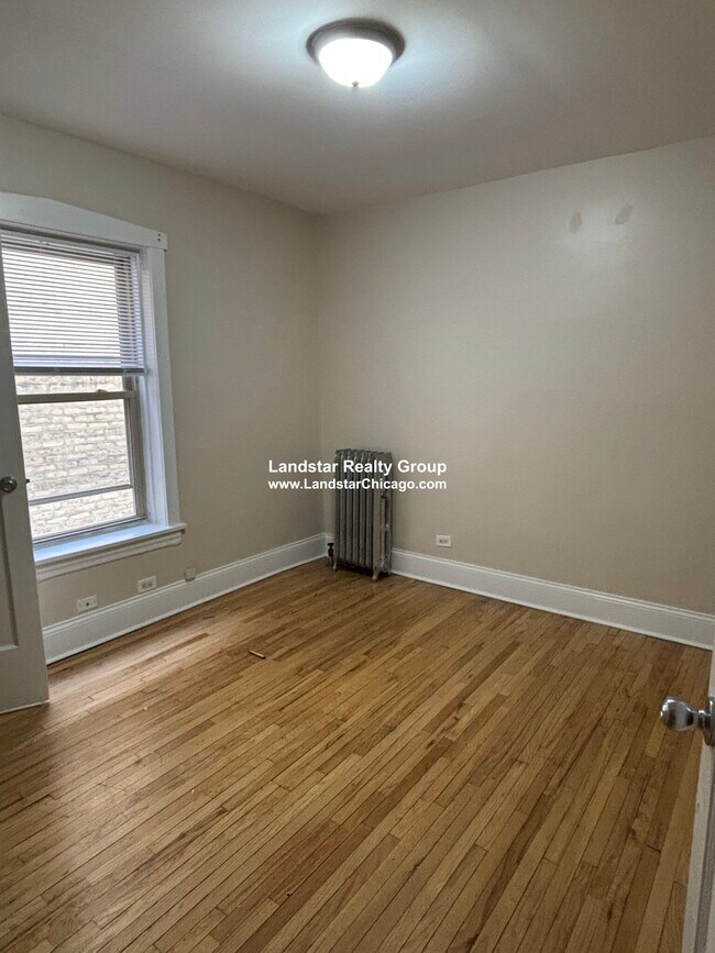 Building Photo - 552 Elmwood Ave