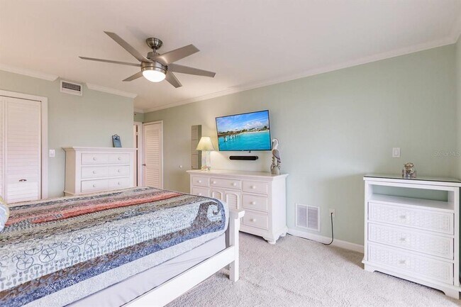 Building Photo - 1200 E Peppertree Ln