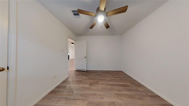 Building Photo - 1206 Silver Fir Ct