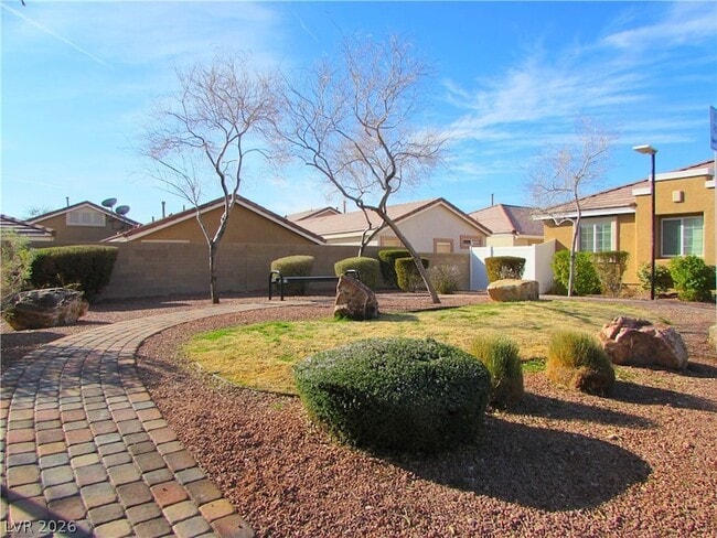 Building Photo - 10424 Madagascar Palm St