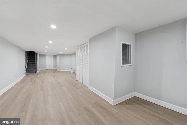 Building Photo - 2422 W Norris St