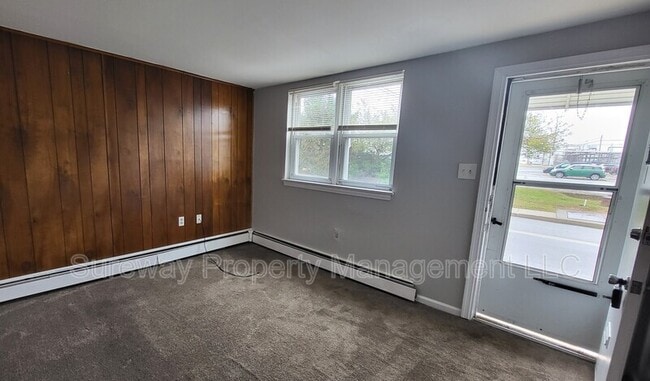 Primary Photo - 309 Green St