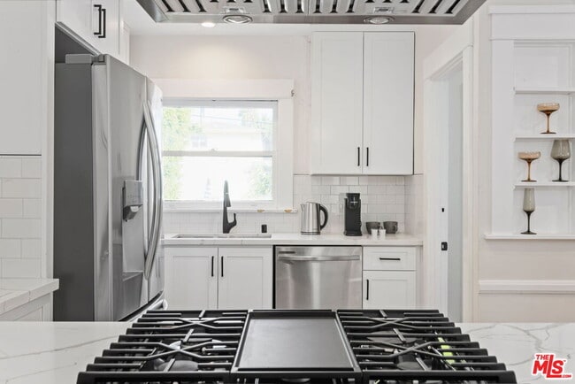 Building Photo - 1224 N Ogden Dr