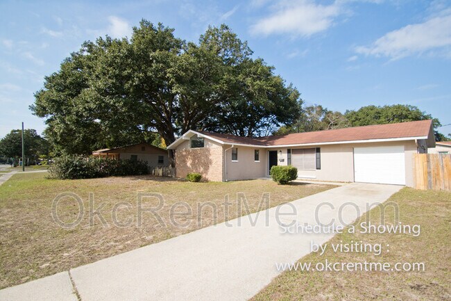 Building Photo - 1100 Belair Rd