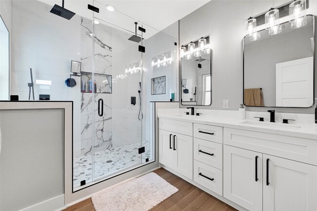 Building Photo - 3513 Omega St