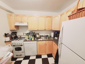 Building Photo - 444 Bedford St