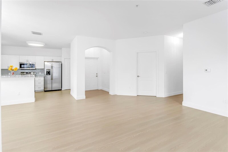 Building Photo - 4465 SW 160th Ave