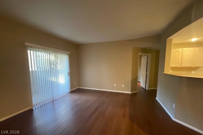 Building Photo - 2050 W Warm Springs Rd