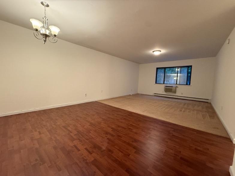 Building Photo - 208 Undercliff Ave