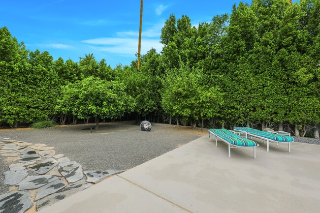 Building Photo - 71520 Gardess Rd