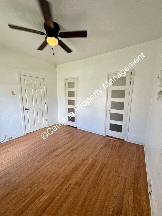 Building Photo - 1528 A St