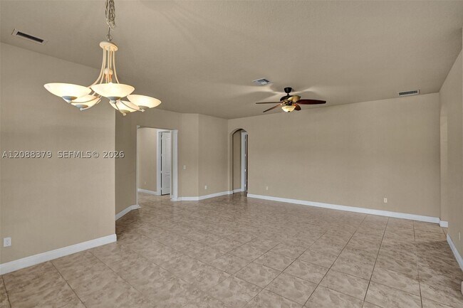 Building Photo - 10398 Waterside Ct