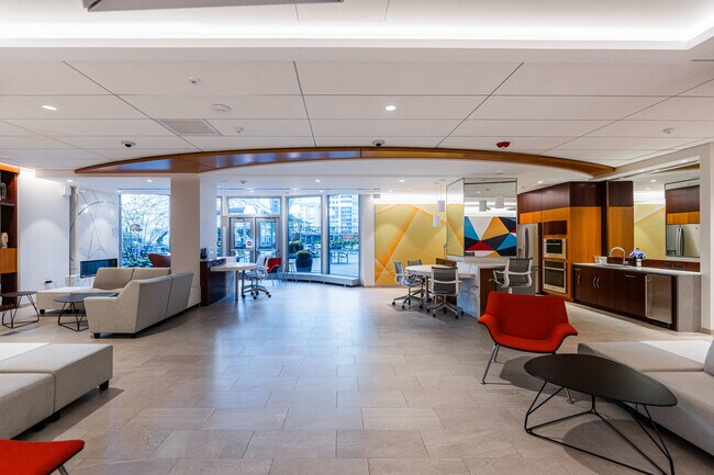 Building Photo - 400 E Randolph St