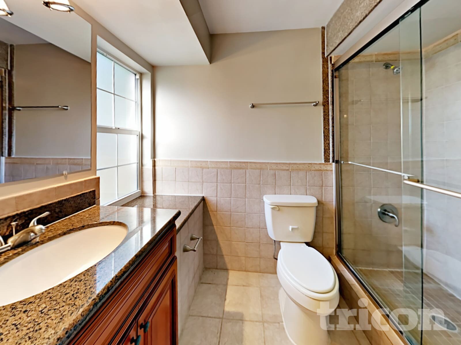 Building Photo - 7102 Woodfield Dr