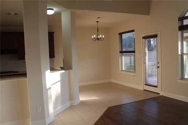 Building Photo - 2513 Rusk Ct