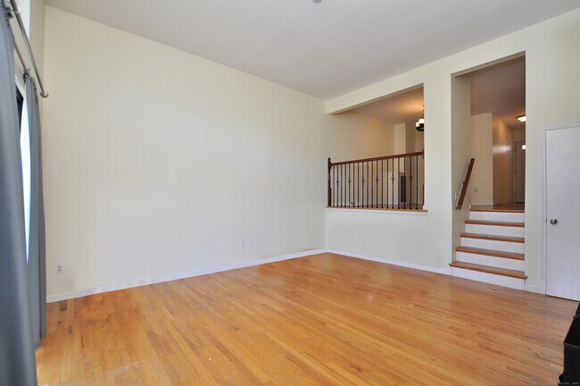Building Photo - 305 Timber Ln