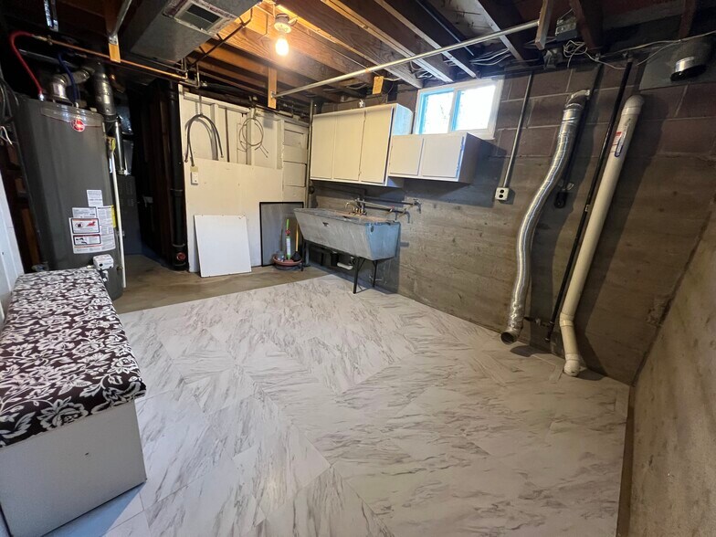 Building Photo - 1328 S Beach Ct