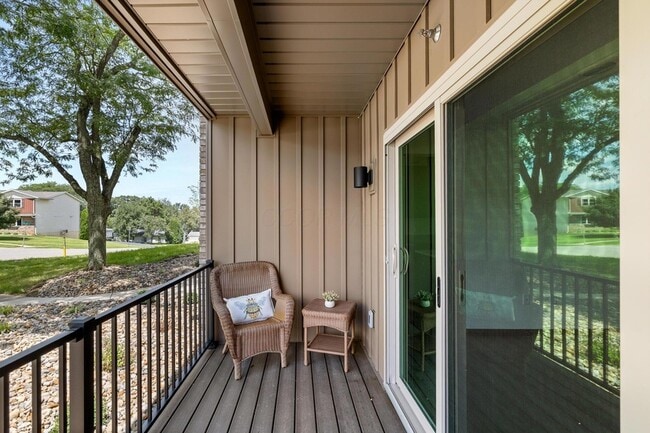 Building Photo - 1665 Riva Ridge Dr