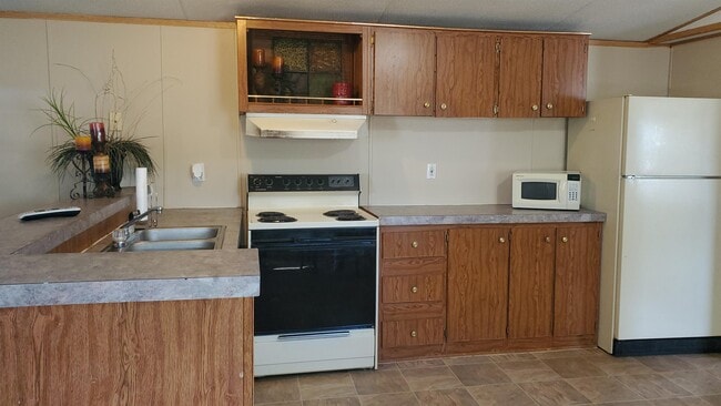 Building Photo - 2318 Sheryl Ann Ave