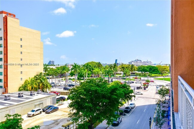 Building Photo - 244 Biscayne Blvd