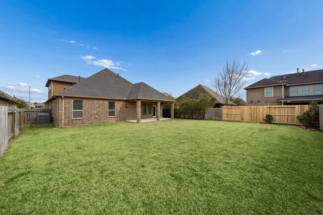 Building Photo - 15115 Flintridge Lake Ln