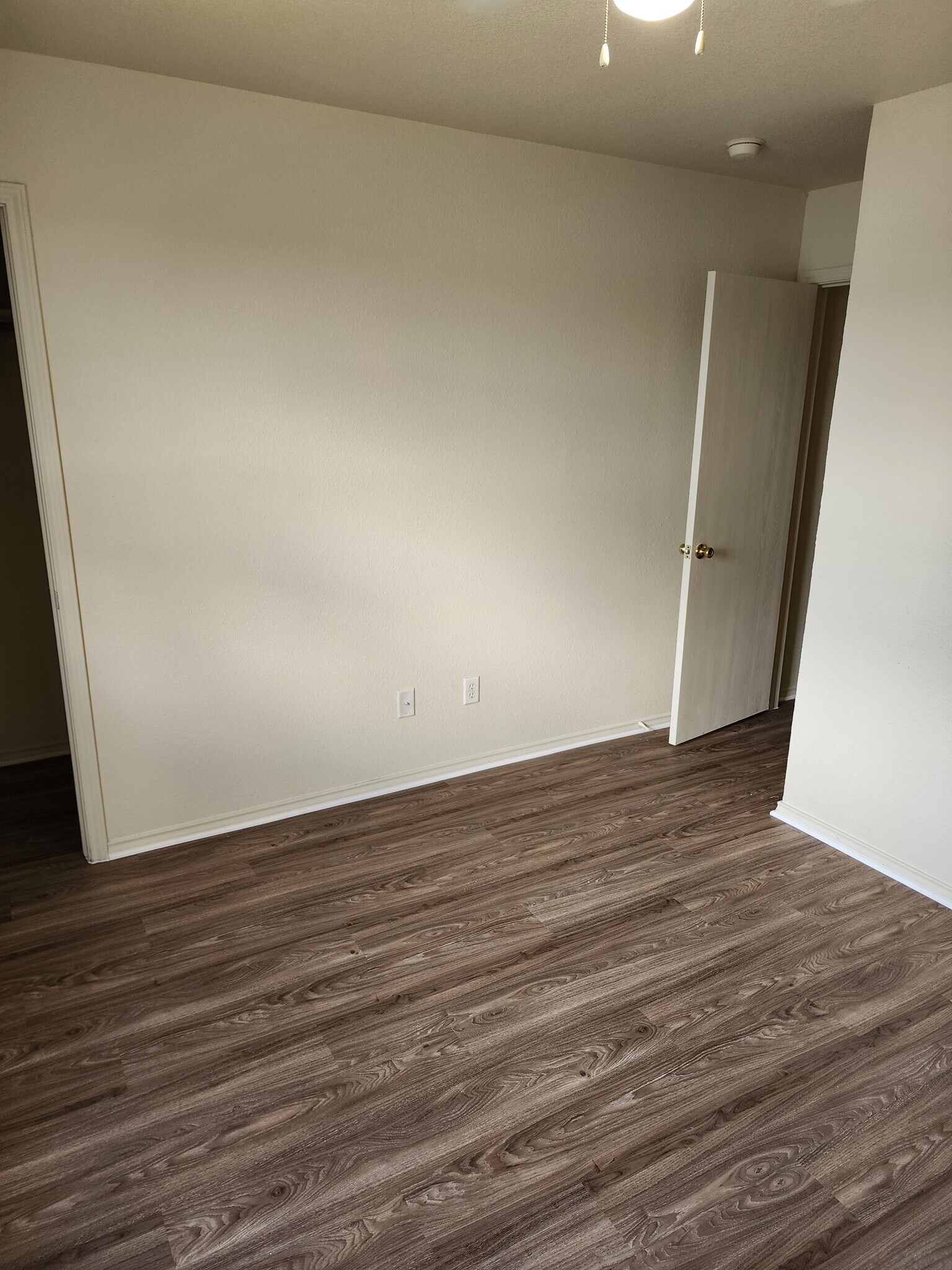 Building Photo - 5709 Redstone Dr