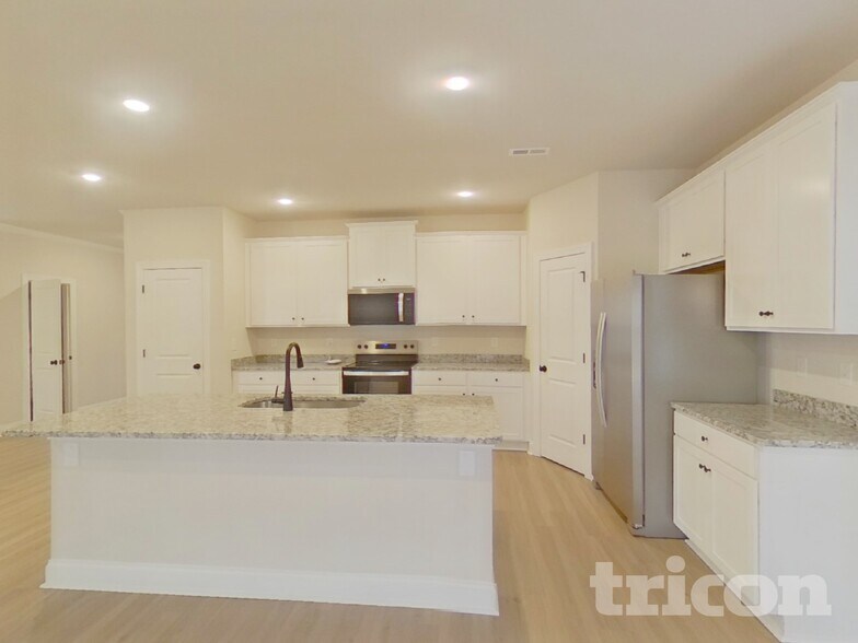 Building Photo - 7109 Jerimoth Dr