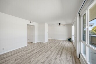 Building Photo - 401 Whitehall Rd