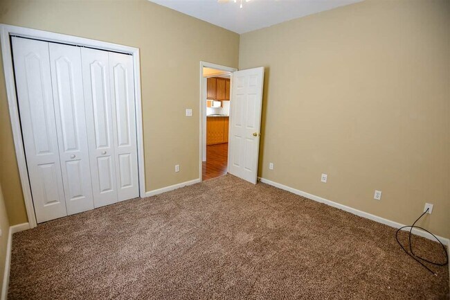 Building Photo - 2116 Bullocks Run Rd