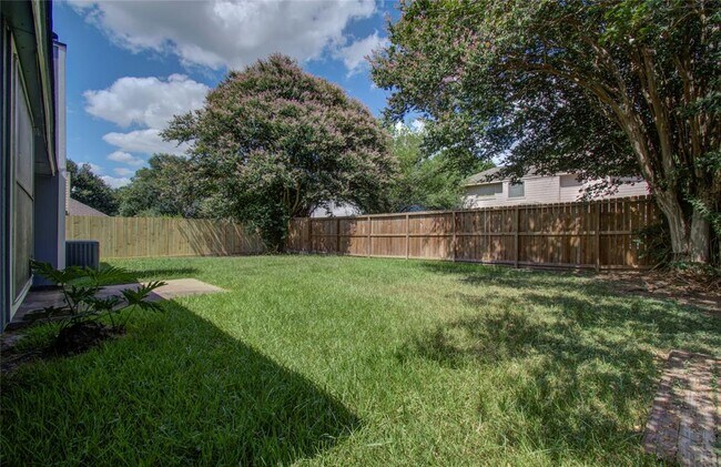 Building Photo - 11810 Stone Bridge Dr