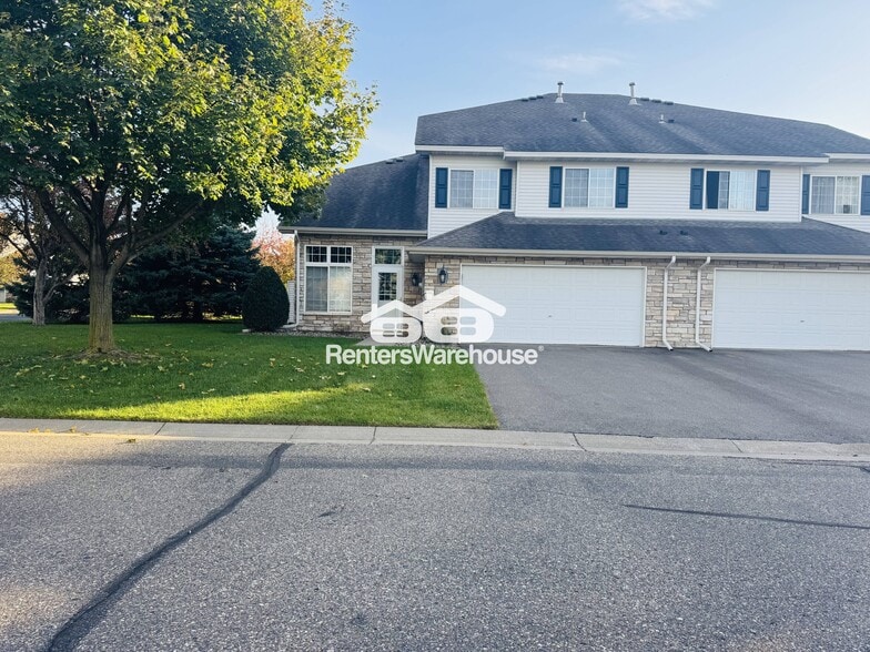 Primary Photo - 17119 Eastwood Ave