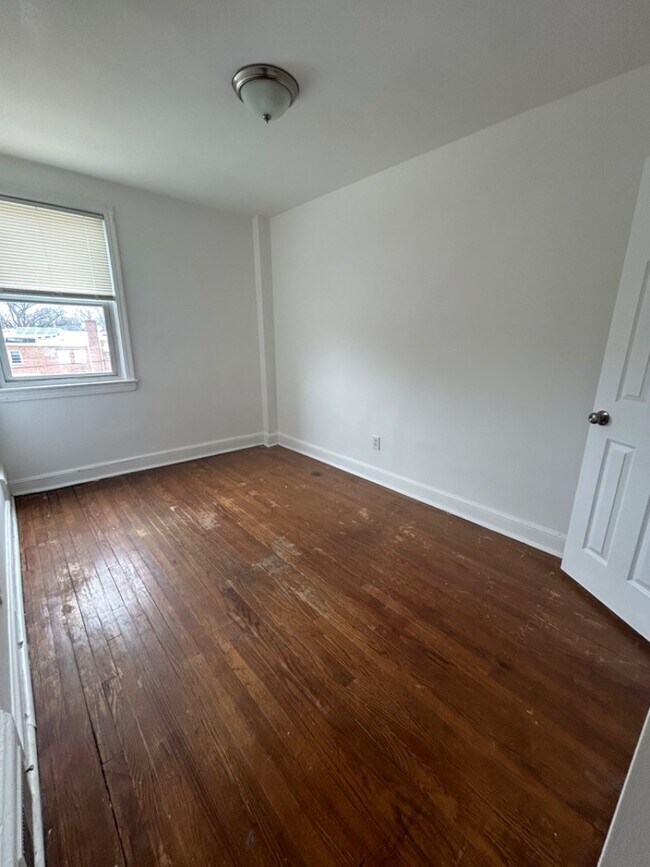 Building Photo - 66 Allison St NE