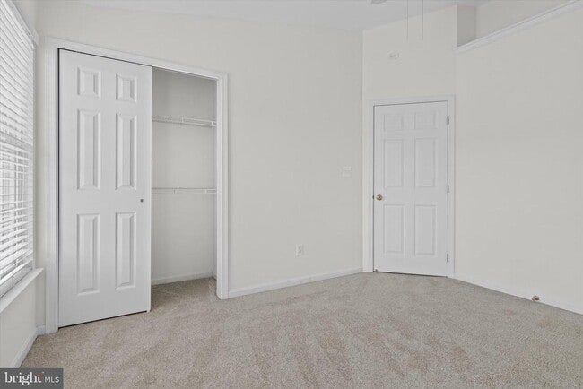 Building Photo - 22576 Welborne Manor Square