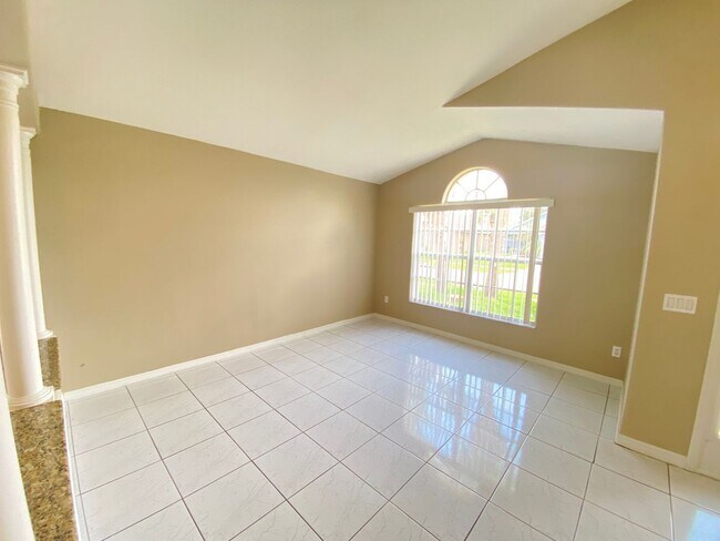 Building Photo - 3310 Crystal Creek Blvd