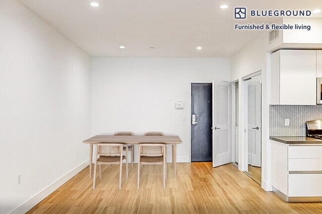 Building Photo - 518 N Gramercy Pl