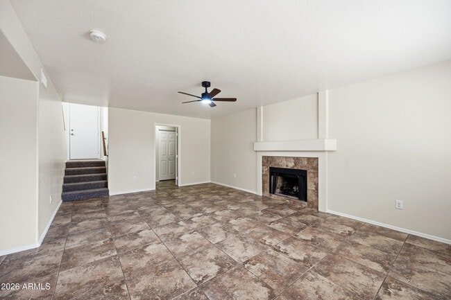 Building Photo - 5190 W Saragosa St