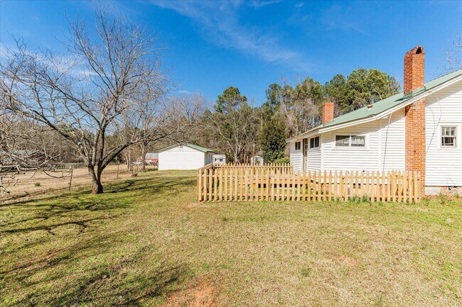 Building Photo - 3204 Ray Owens Rd