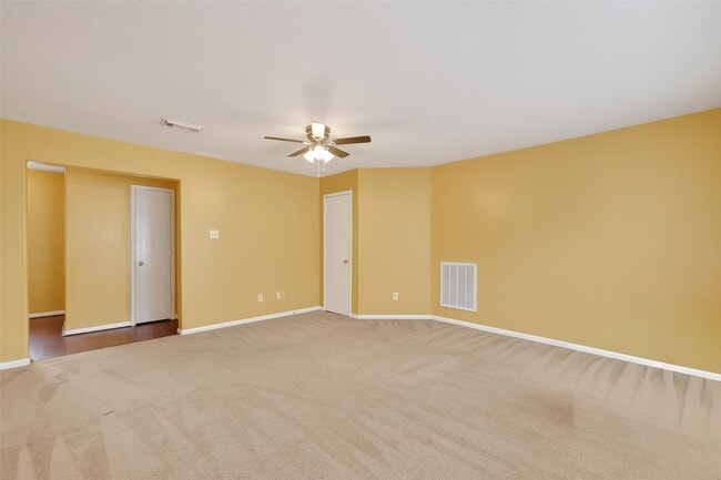 Building Photo - 6615 Windy River Ln