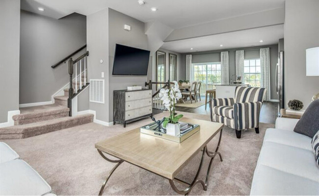 Building Photo - 7840 Blackbriar Wy