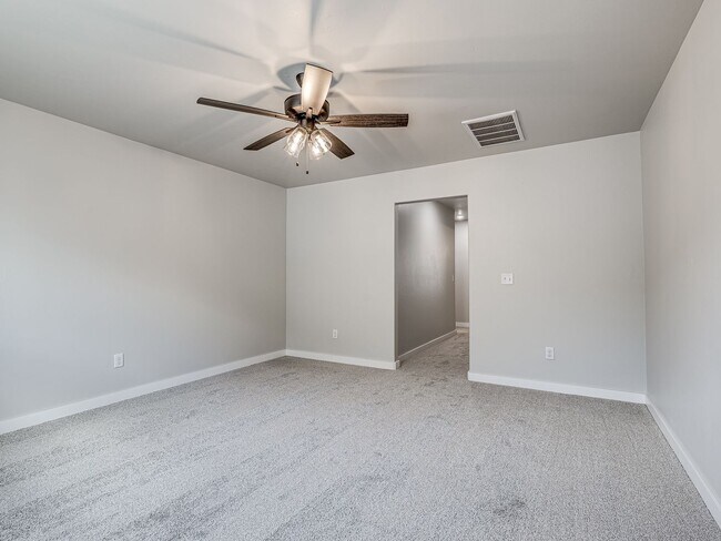 Building Photo - Stunning Brand New Build + Deerk Creek Sch...
