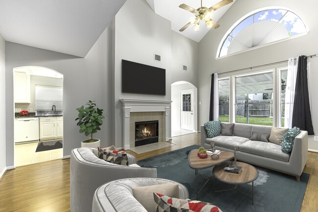 Building Photo - 3603 Beacon Hill Dr