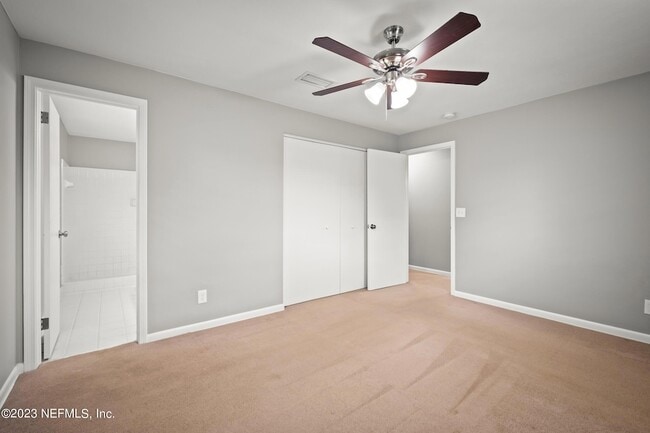 Building Photo - 736 Foxbriar Cove