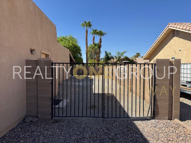 Building Photo - Barkley Ranch Corner Lot Home with 3 Car G...