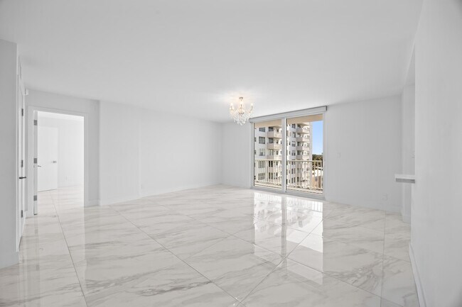 Building Photo - 137 Golden Isles Dr