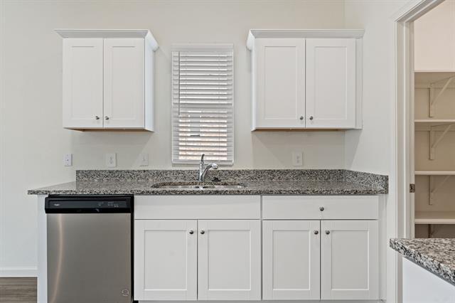 Building Photo - 2641 Sagebrush Dr